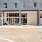 Boutique Condo In Dt Miami Perfect For Couples Fam Condo